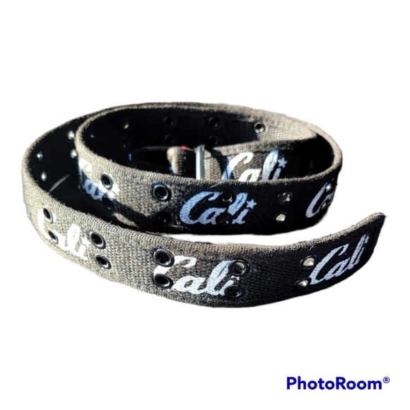 2 Hole Cali Belt - Picture 1 of 2